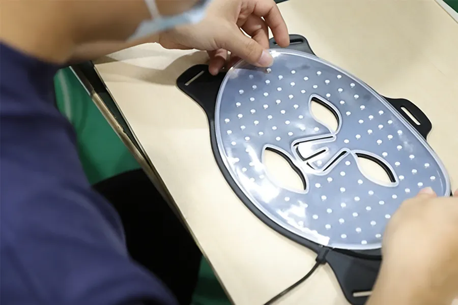 led facial mask suppliers
